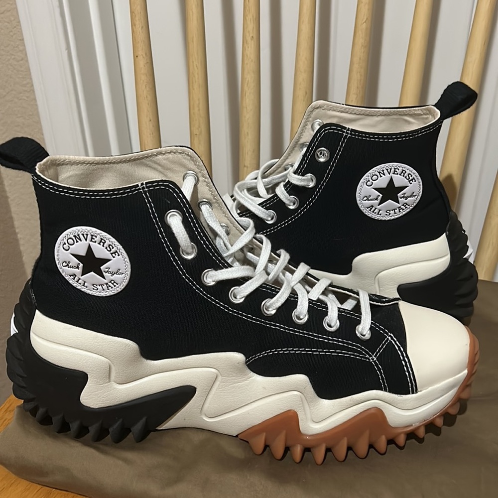 Converse , Men’s shoes 12 .